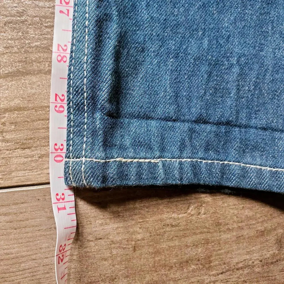 Levi's 501 Men's Original Fit Button Fly Medium Wash Blue Jeans 42x32 - Picture 9 of 12